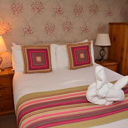 Homagen Bed & Breakfast Roybridge Extérieur photo