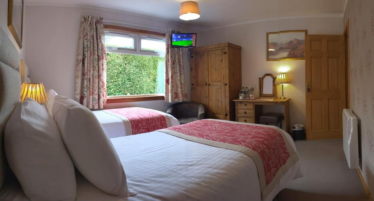 Homagen Bed & Breakfast Roybridge Extérieur photo