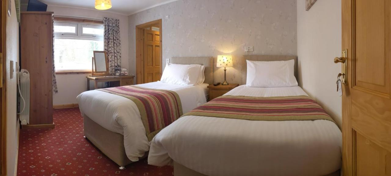 Homagen Bed & Breakfast Roybridge Extérieur photo