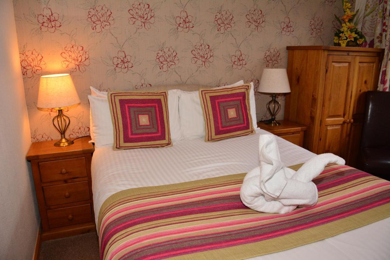 Homagen Bed & Breakfast Roybridge Extérieur photo